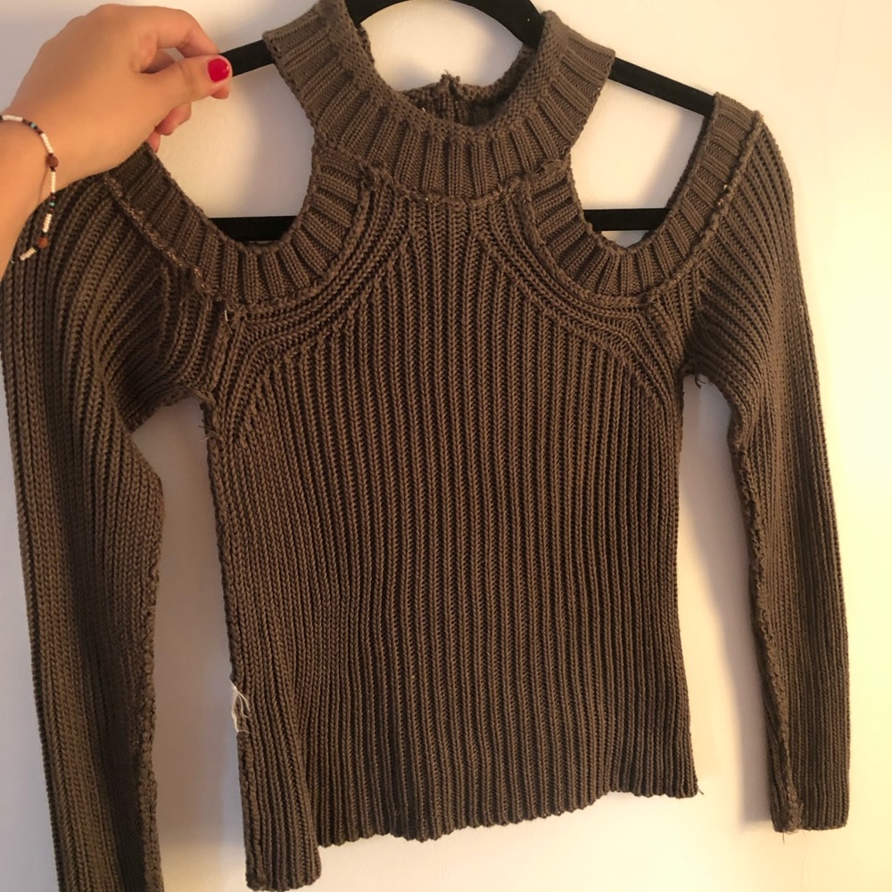 NWT - army green crop top, no shoulder knitwear